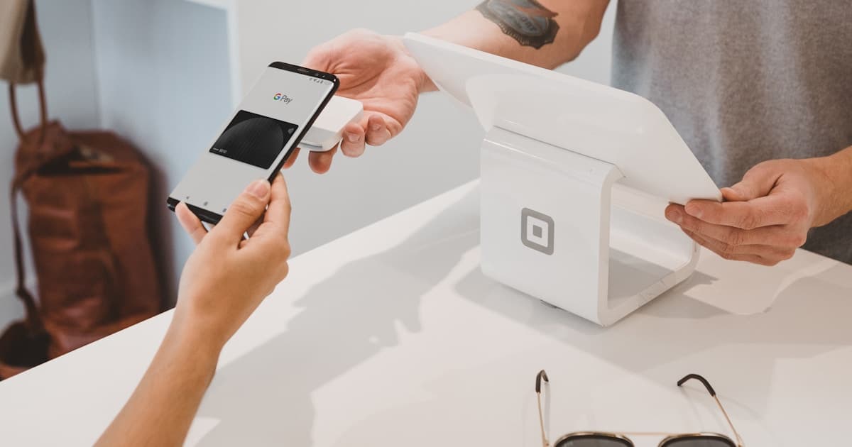 Shopify Theme Customization: When to Use Apps vs Custom Code cover