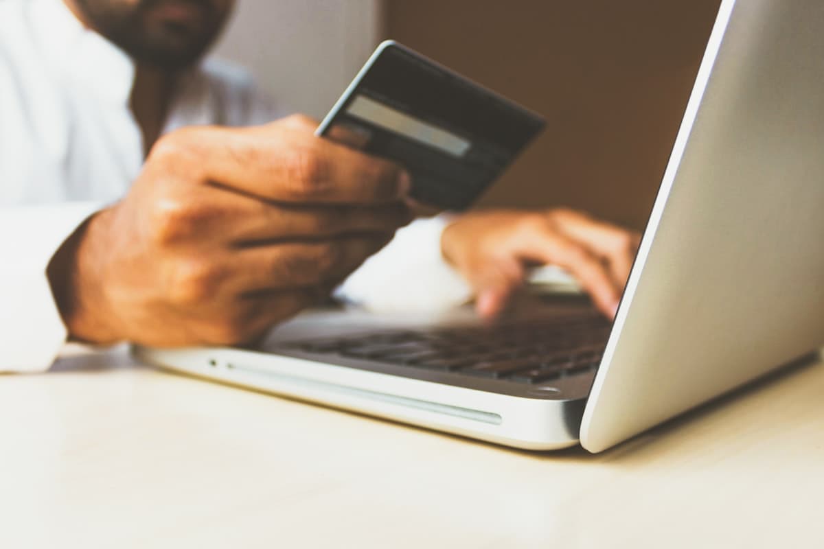 10 Best Payment Gateways for UAE Ecommerce in 2026 cover